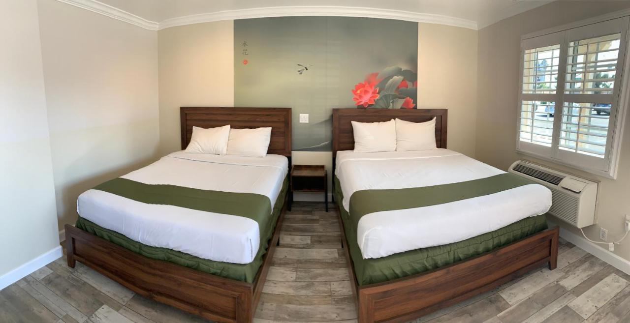 Escondido Inn Εξωτερικό φωτογραφία