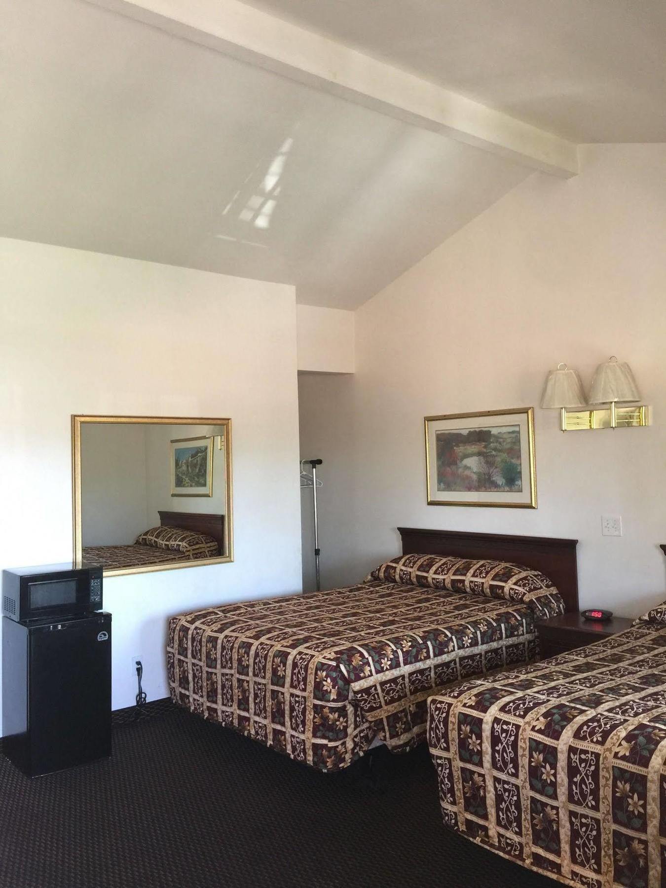 Escondido Inn Εξωτερικό φωτογραφία
